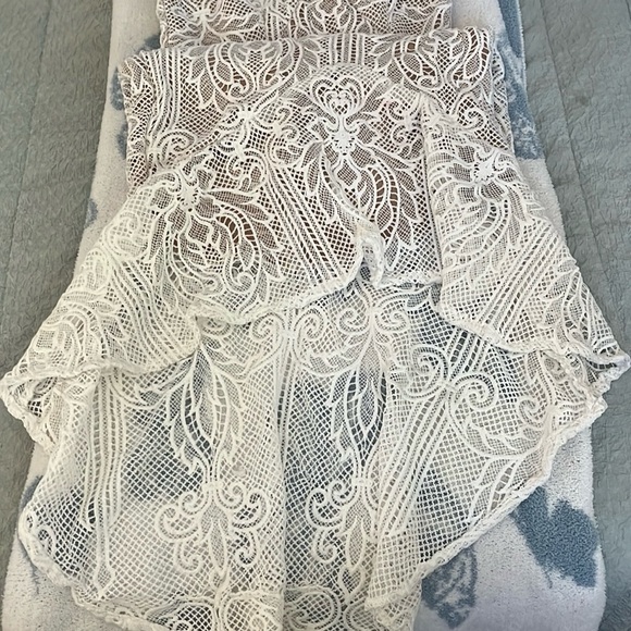 Windsor sound the horn trumpet lace dress - Picture 5 of 12